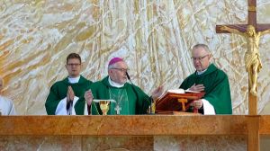Ks. bp Cyryl Klimowicz z Irkucka na Syberii w 'odkupicielu'
