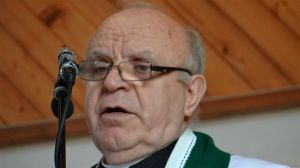 Ks. Julian Noga, dyr. Domu Opieki "Złota Jesień"